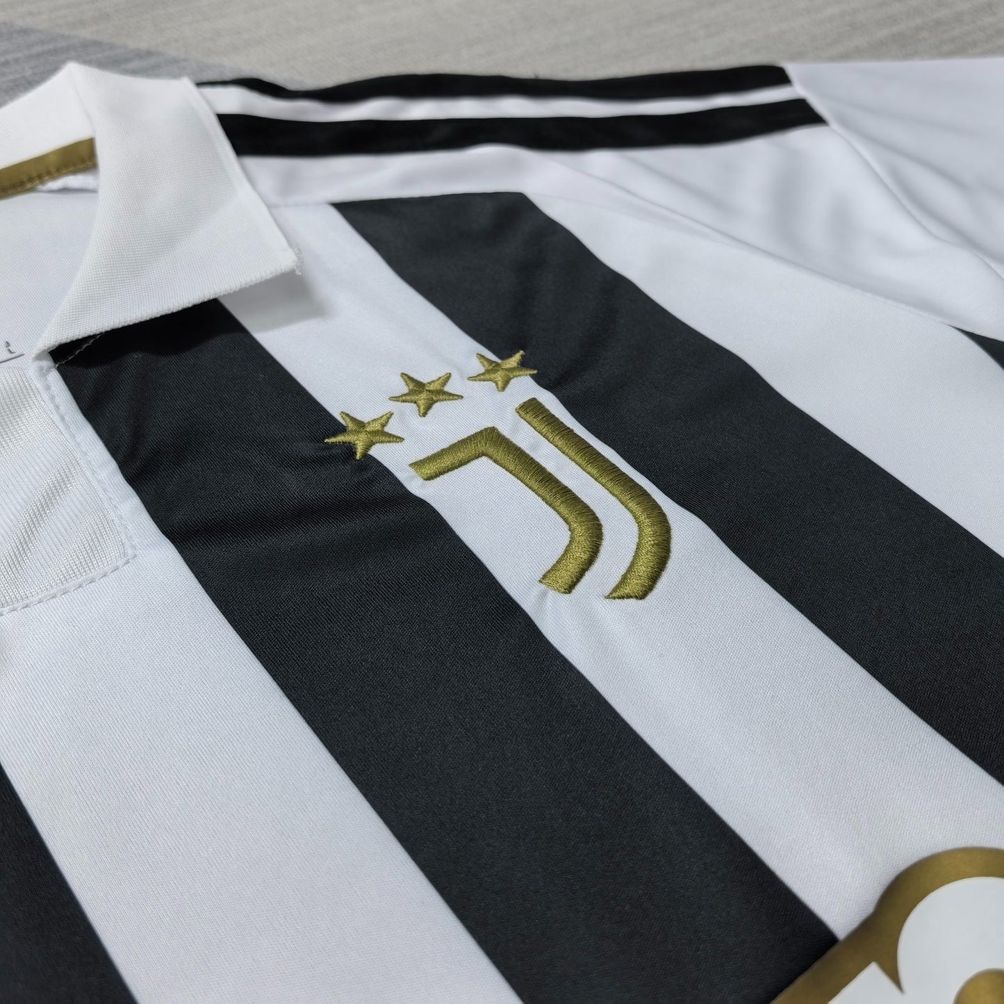 Juventus Home Jersey 2026/27 - Detail
