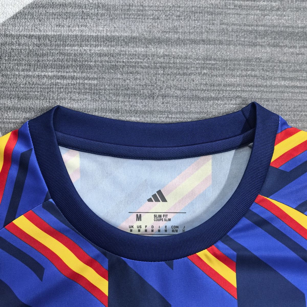 Spain Training Set 2026/27 (Red) - Detail