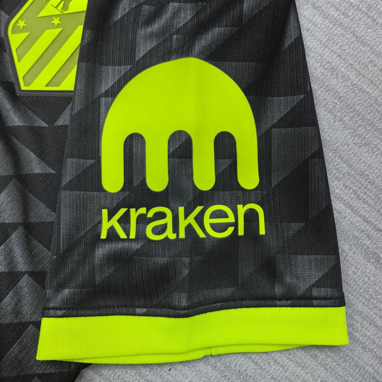 Atletico Madrid Away Jersey 2026/27 - Detail