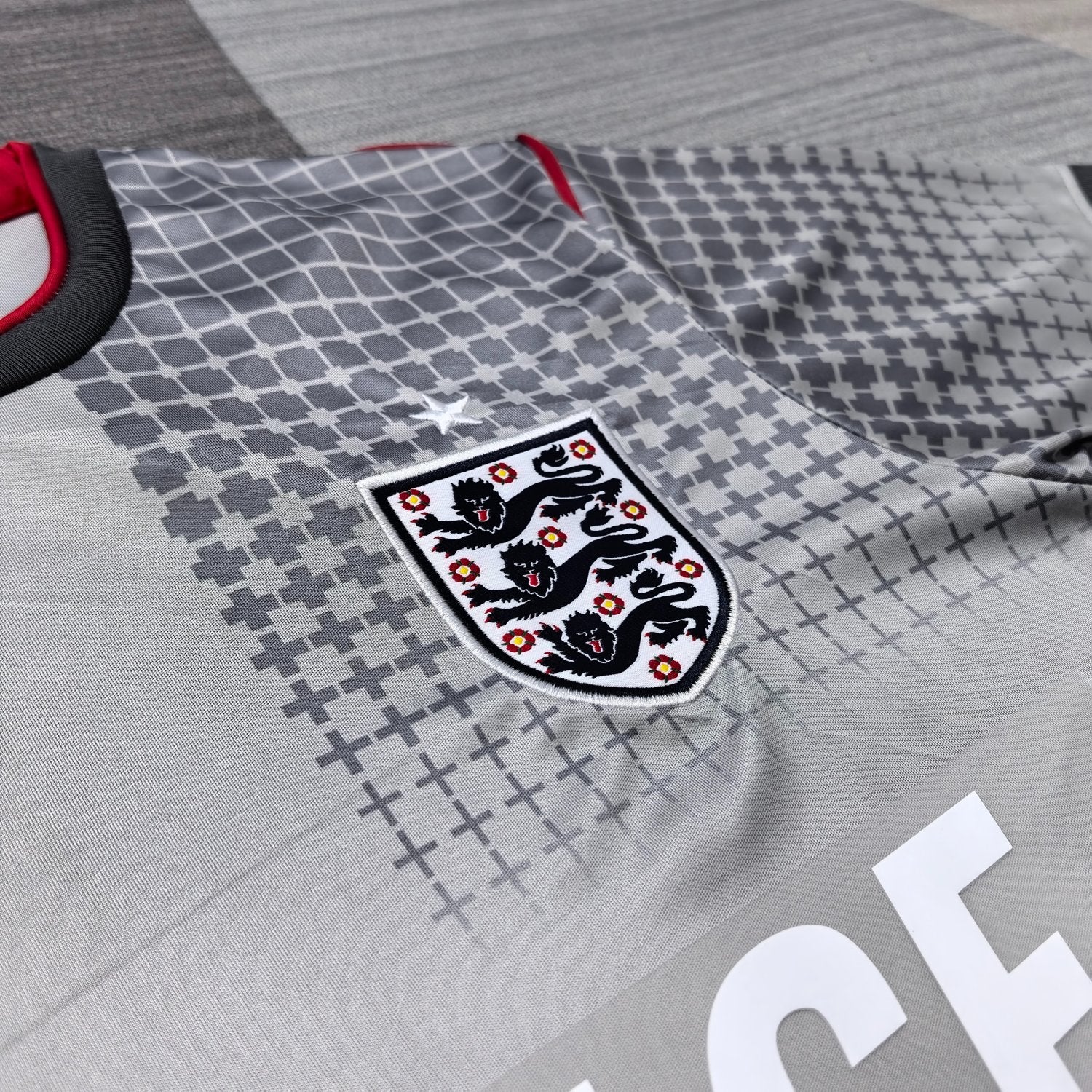 England Pre-Match Training Set 2026/27 - View