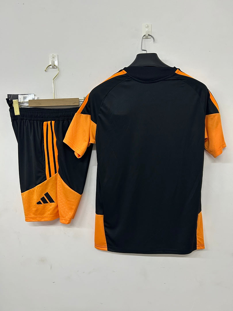 Arsenal Black Short-Sleeve Training Kit 2026/27 - view 2