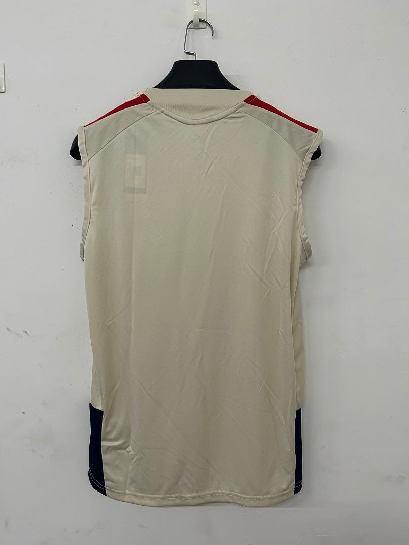 Bayern Munich Cream Sleeveless Training Kit 2026/27 - view 4