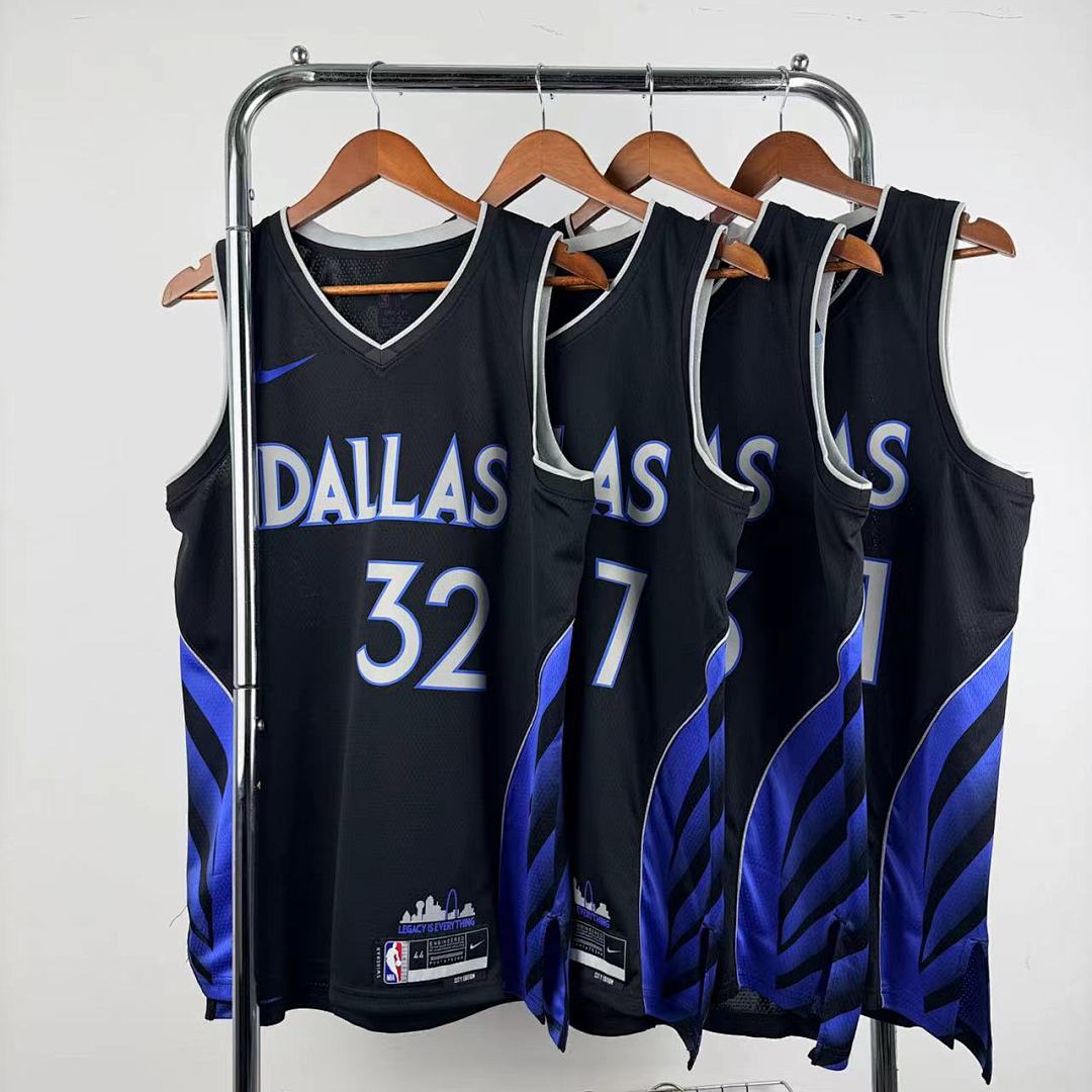 Dallas Mavericks Kyrie Irving #11 City Edition Jersey 2025/26 - view 3
