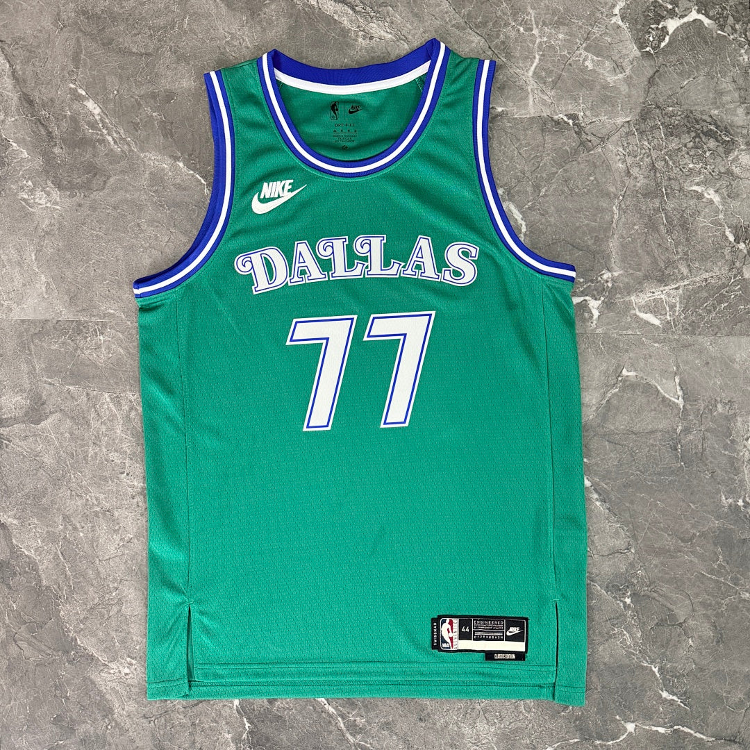 Dallas Mavericks Luka Doncic #77 Hardwood Classics Jersey 2025/26 - view 3