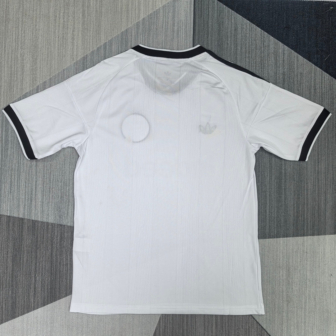 Eintracht Frankfurt 2026/27 Away Fan Version Jersey - Back