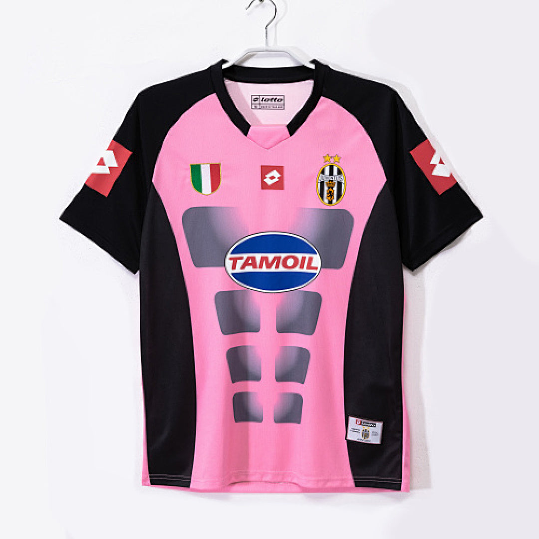 Juventus 2002/03 Away Pink Retro Jersey - Front