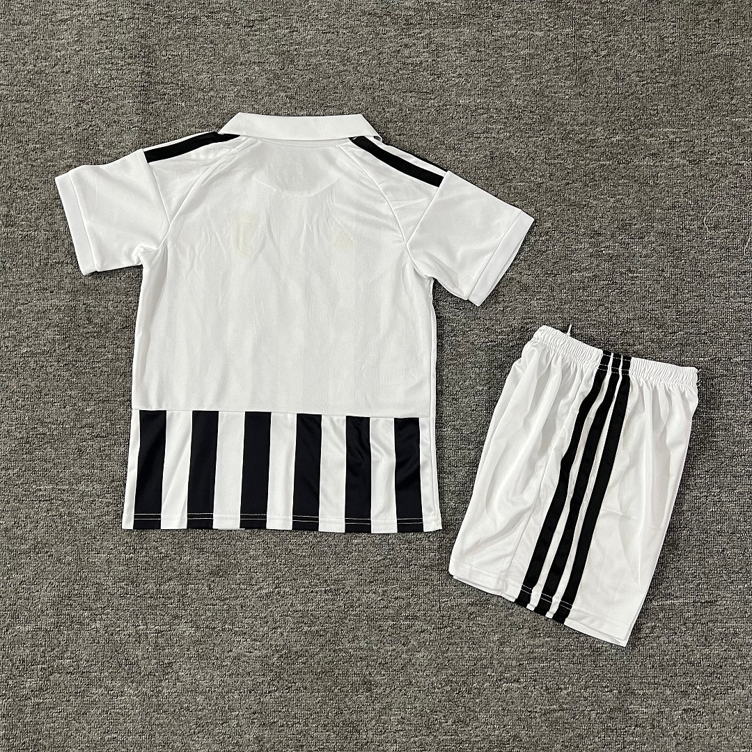 Juventus 2026/27 Home Kids Football Kit Kids Version - Back
