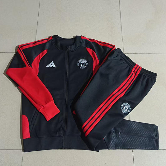 Manchester United 2026/27 Full-Zip Kids Winter Training Set - Black/Red - clean full set view