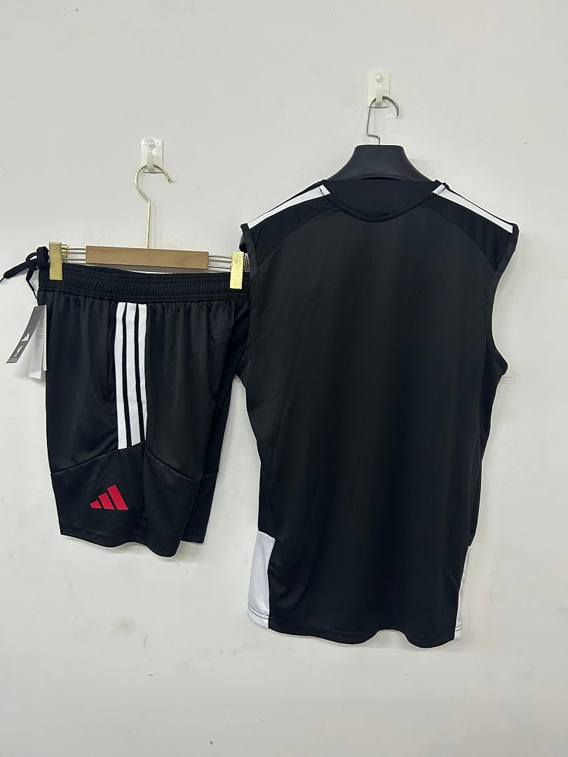 Liverpool Black Sleeveless Training Kit 2026/27 - view 2