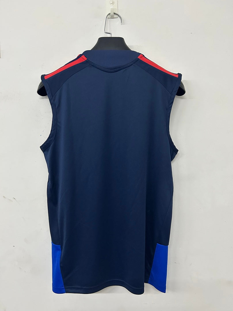 Lyon Navy Sleeveless Training Kit 2026/27 - view 5