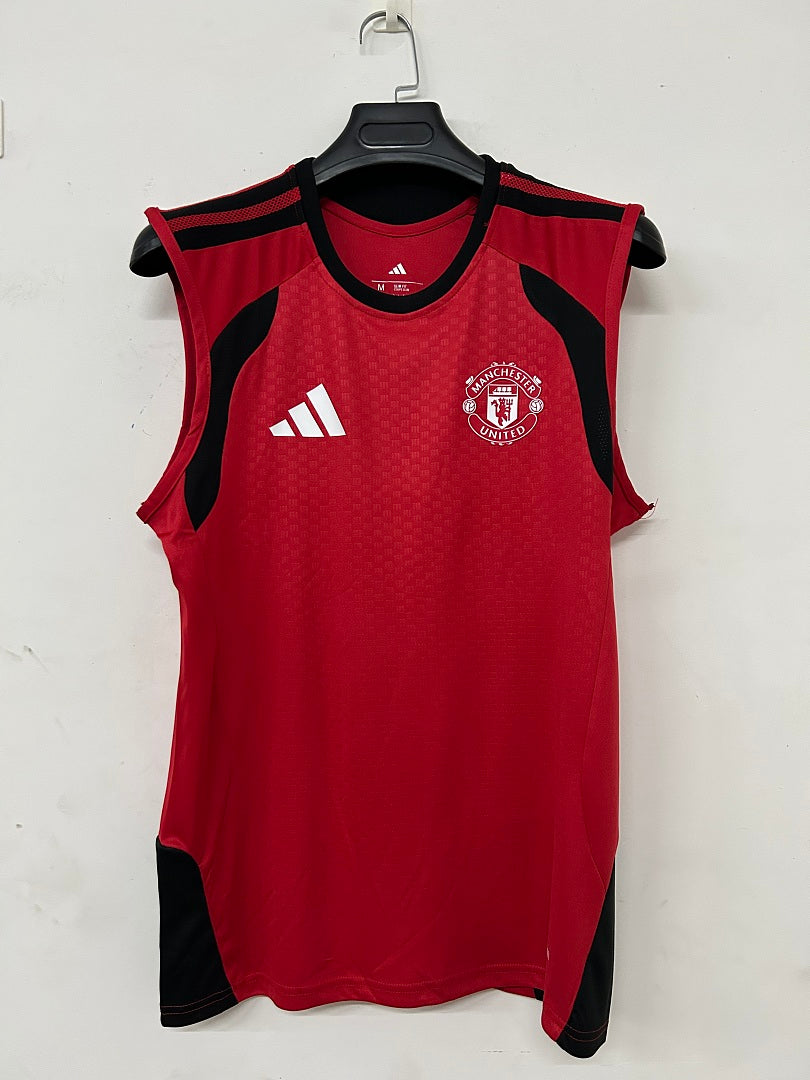 Manchester United Red Sleeveless Training Kit 2026/27 - view 3