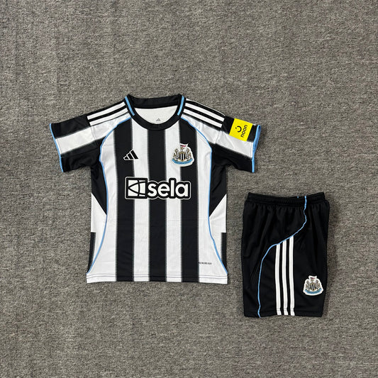 Newcastle United 2025/26 Home Kids Football Kit - Front