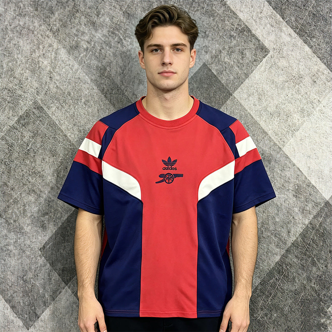 Arsenal Red Navy Colour Block Oversized T-Shirt - front model view