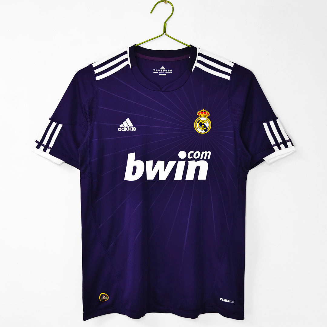 Real Madrid 2010/11 Third Purple Retro Jersey - Front