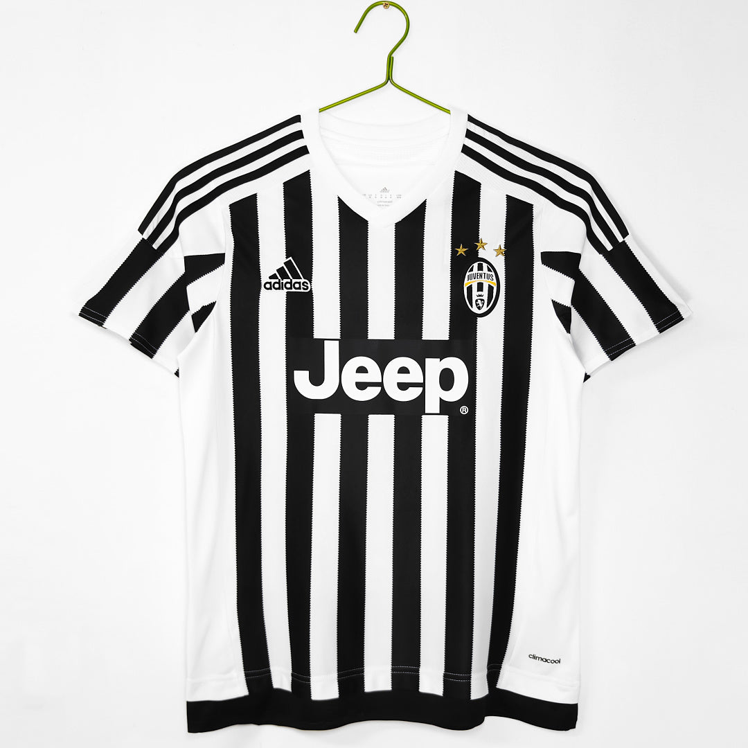Juventus 2015/16 Home Retro Jersey - Front