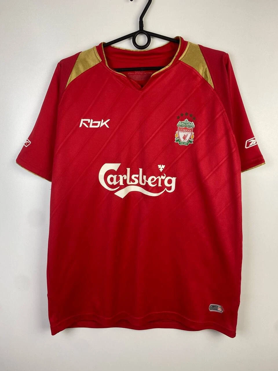 [stock] Liverpool 2005/06 Red Home Retro Jersey - Gerrard #8 Reebok Carlsberg