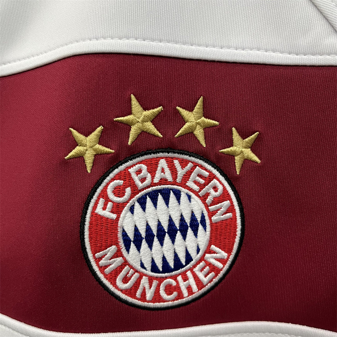 Bayern Munich White Color Block Winter Sweatshirt - image 3