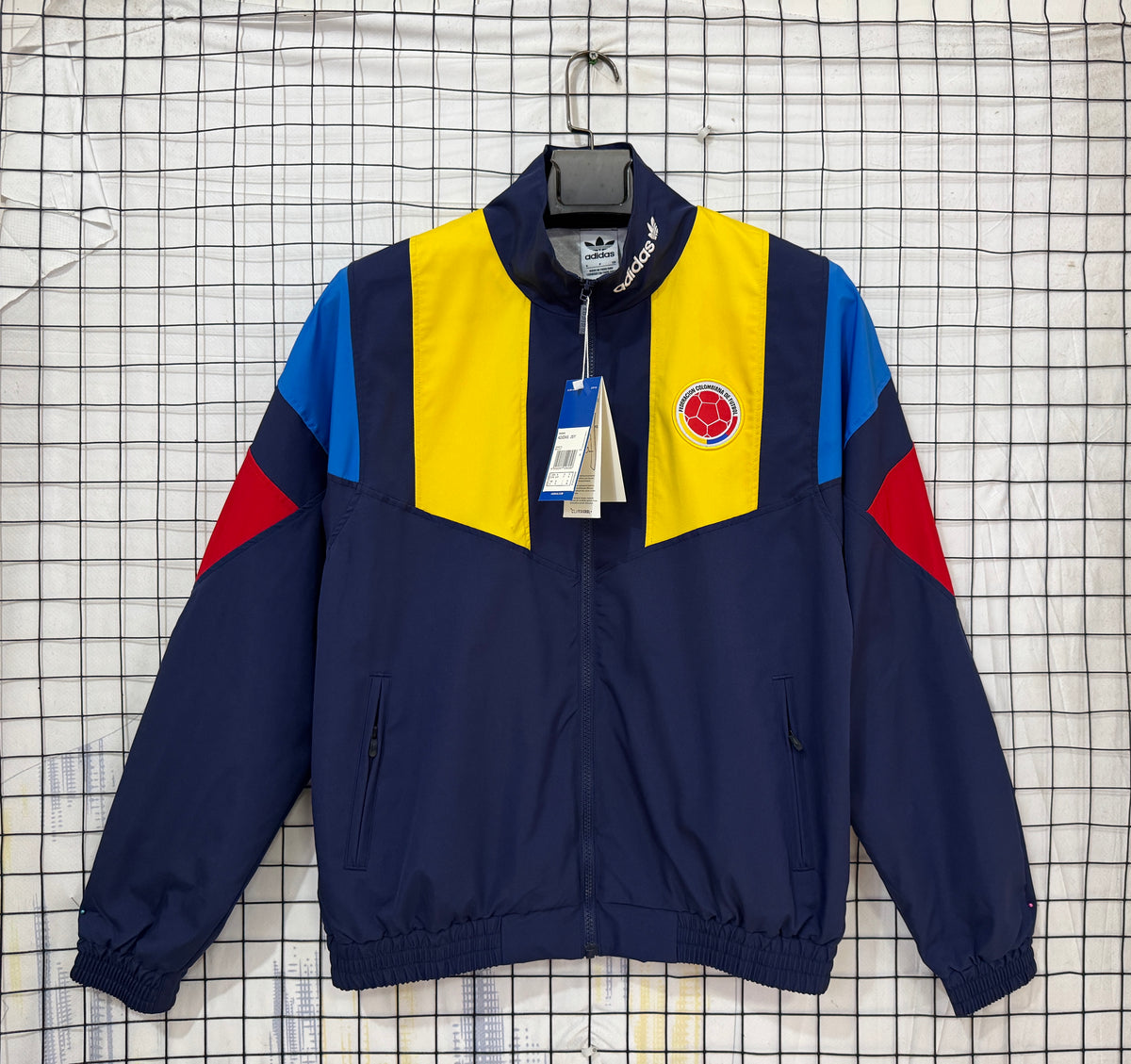 Colombia 2026 Navy, Yellow & Red Windbreaker - front view