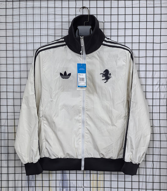 Juventus 2024/25 Off-White Waterproof Windbreaker front